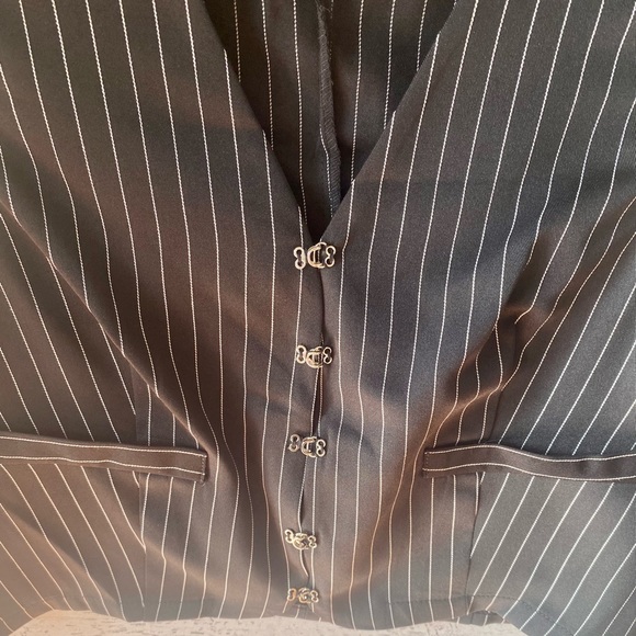 Beautiful little lined vest with hook fastener - Picture 5 of 6